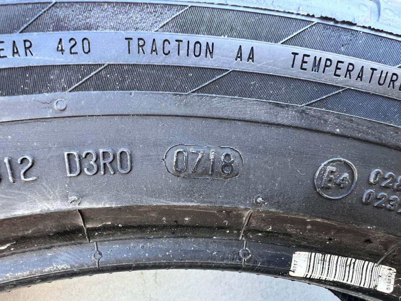 Continental ComfortContact - 6 255/45 R20